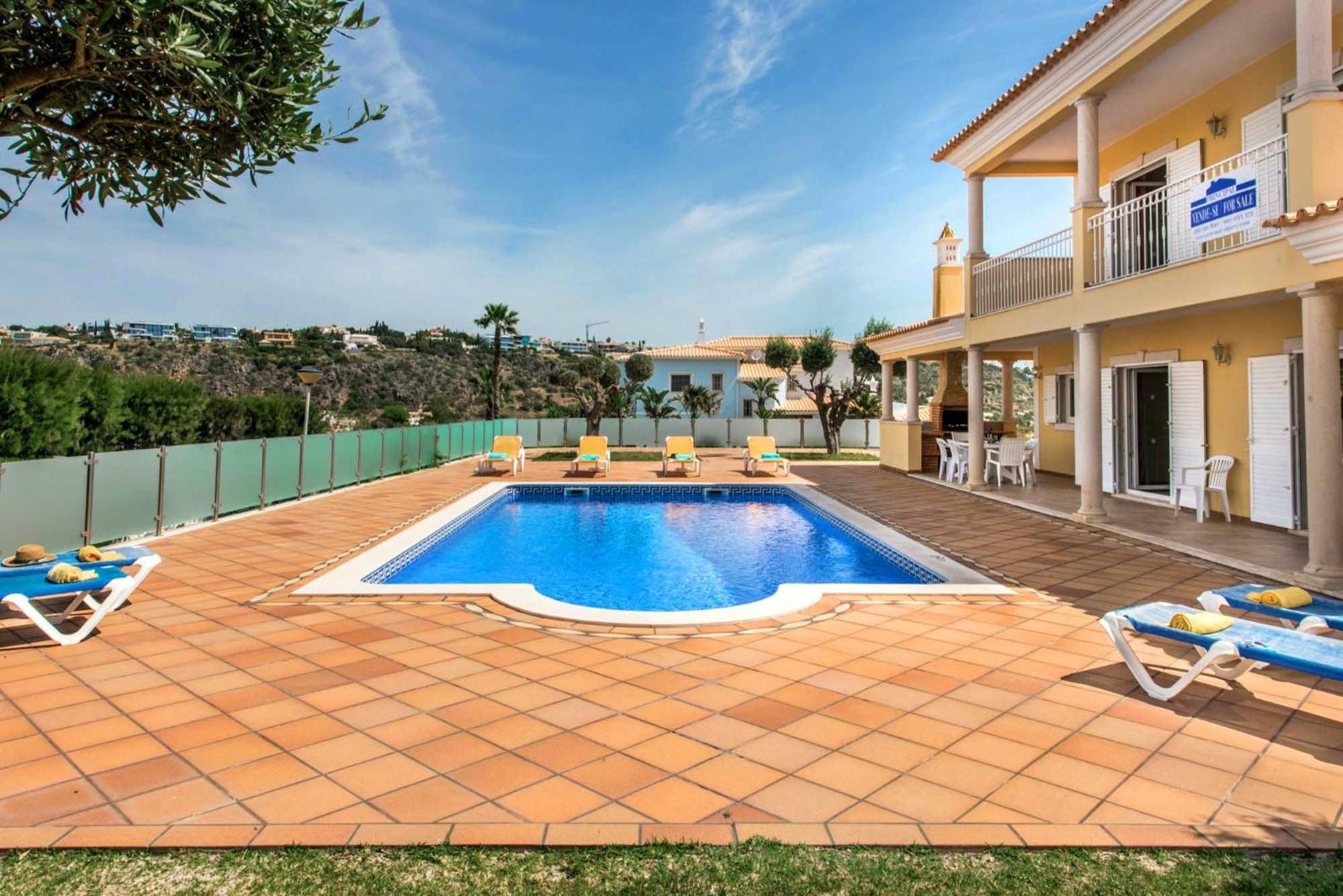 Villa Das Oliveiras Amazing Location Walk To Marina Restaurants Beach Albufeira Exterior photo