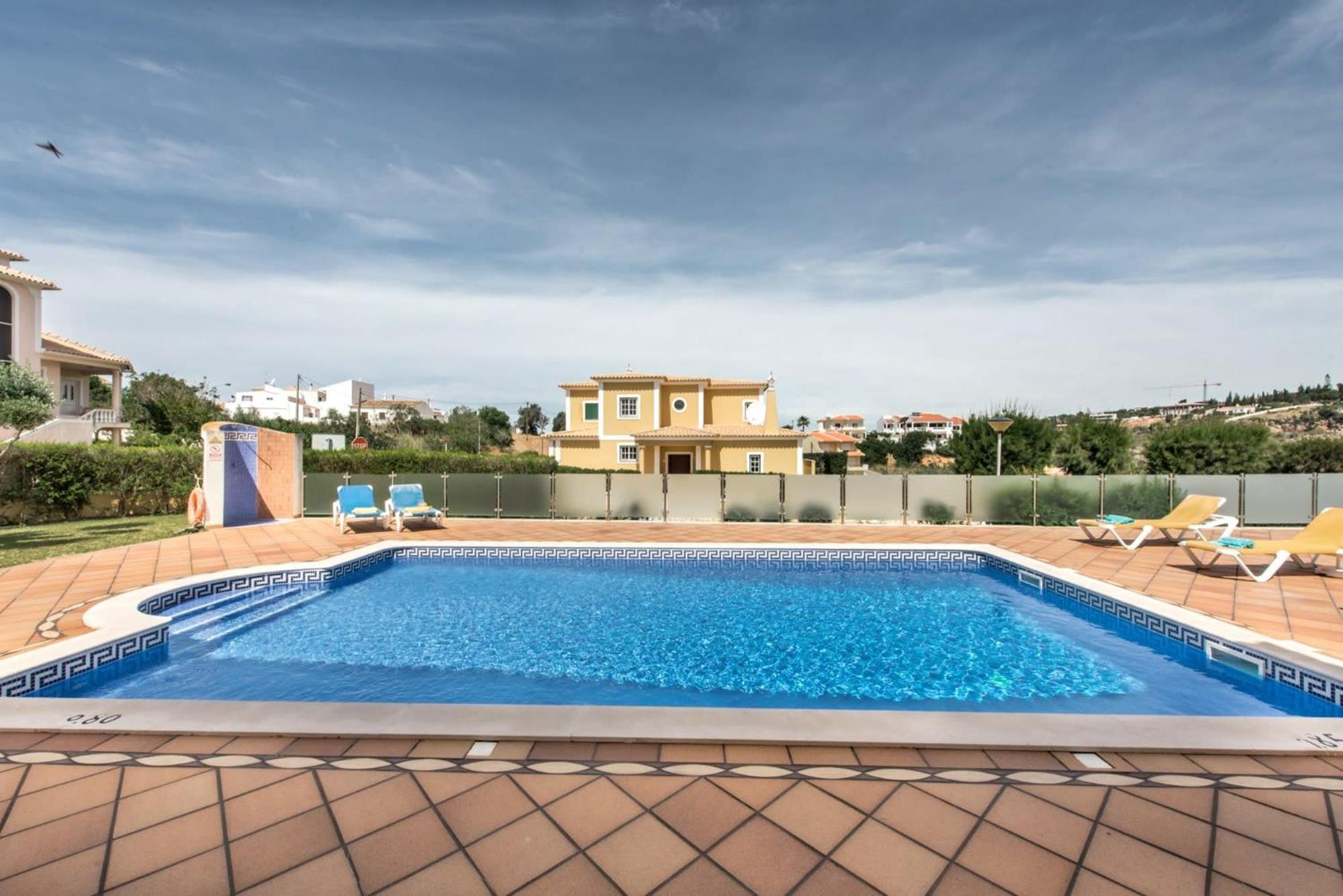 Villa Das Oliveiras Amazing Location Walk To Marina Restaurants Beach Albufeira Exterior photo