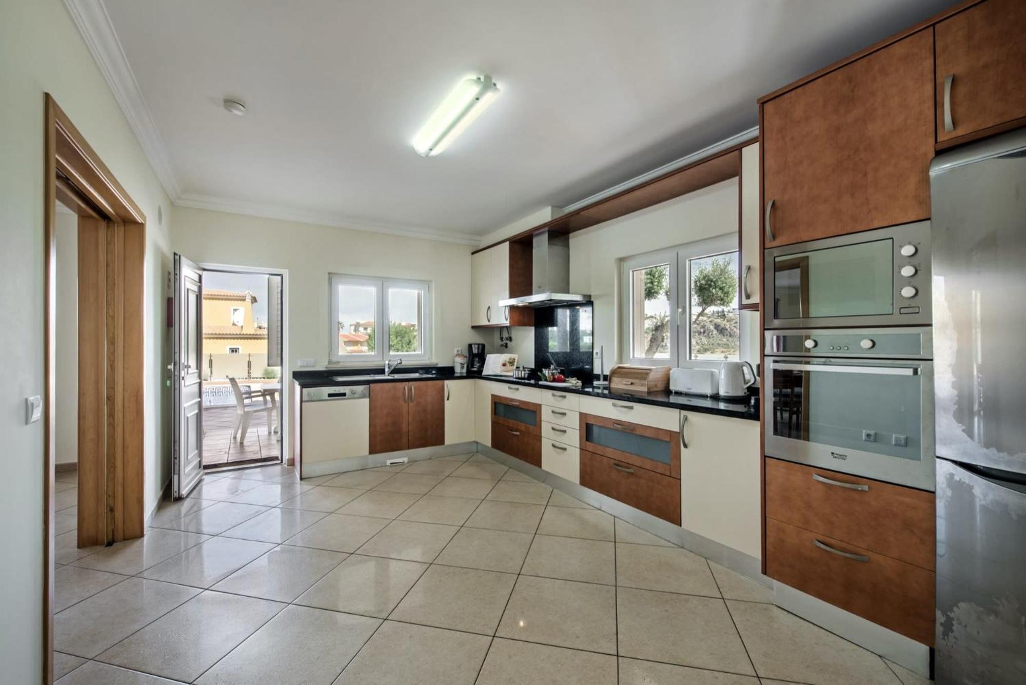 Villa Das Oliveiras Amazing Location Walk To Marina Restaurants Beach Albufeira Exterior photo