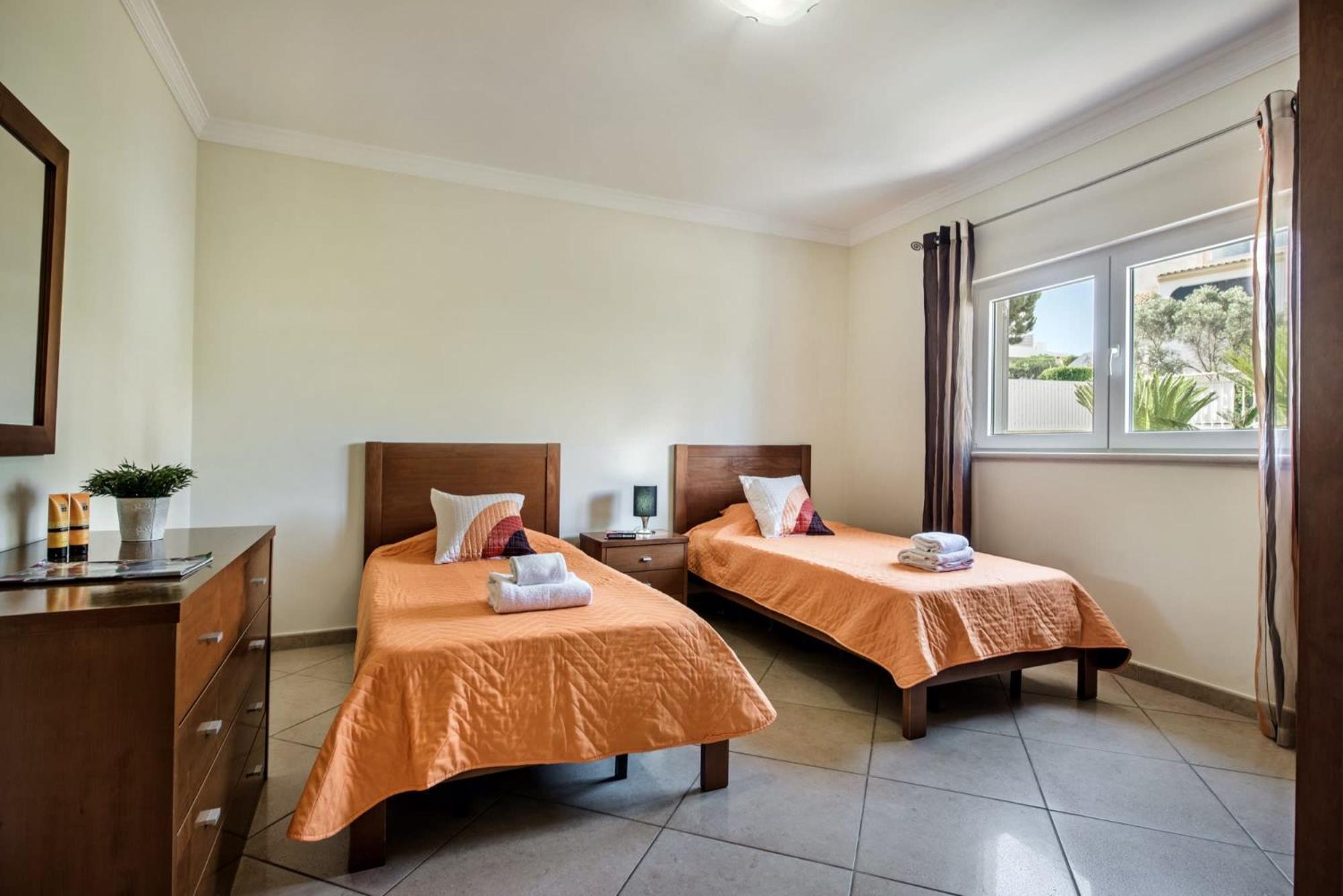 Villa Das Oliveiras Amazing Location Walk To Marina Restaurants Beach Albufeira Exterior photo