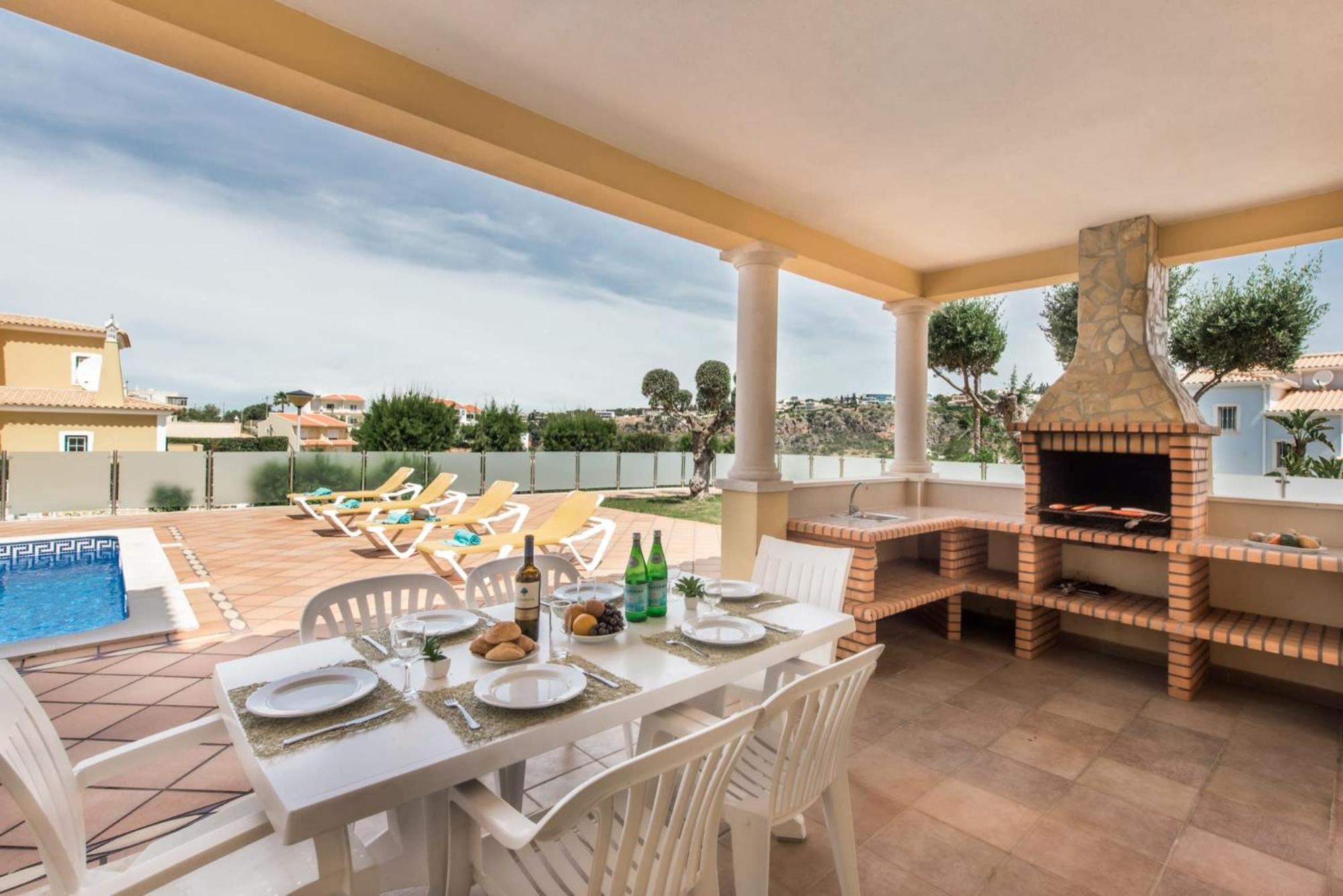 Villa Das Oliveiras Amazing Location Walk To Marina Restaurants Beach Albufeira Exterior photo