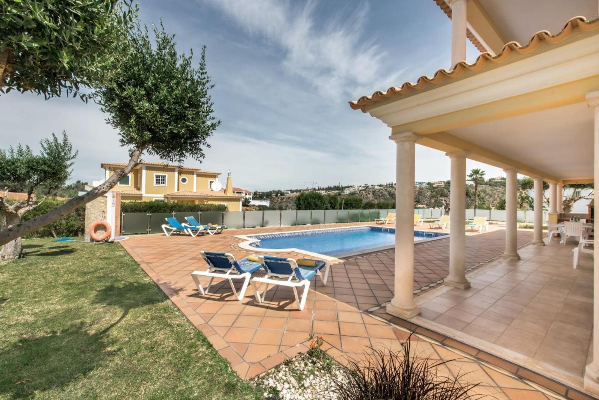Villa Das Oliveiras Amazing Location Walk To Marina Restaurants Beach Albufeira Exterior photo