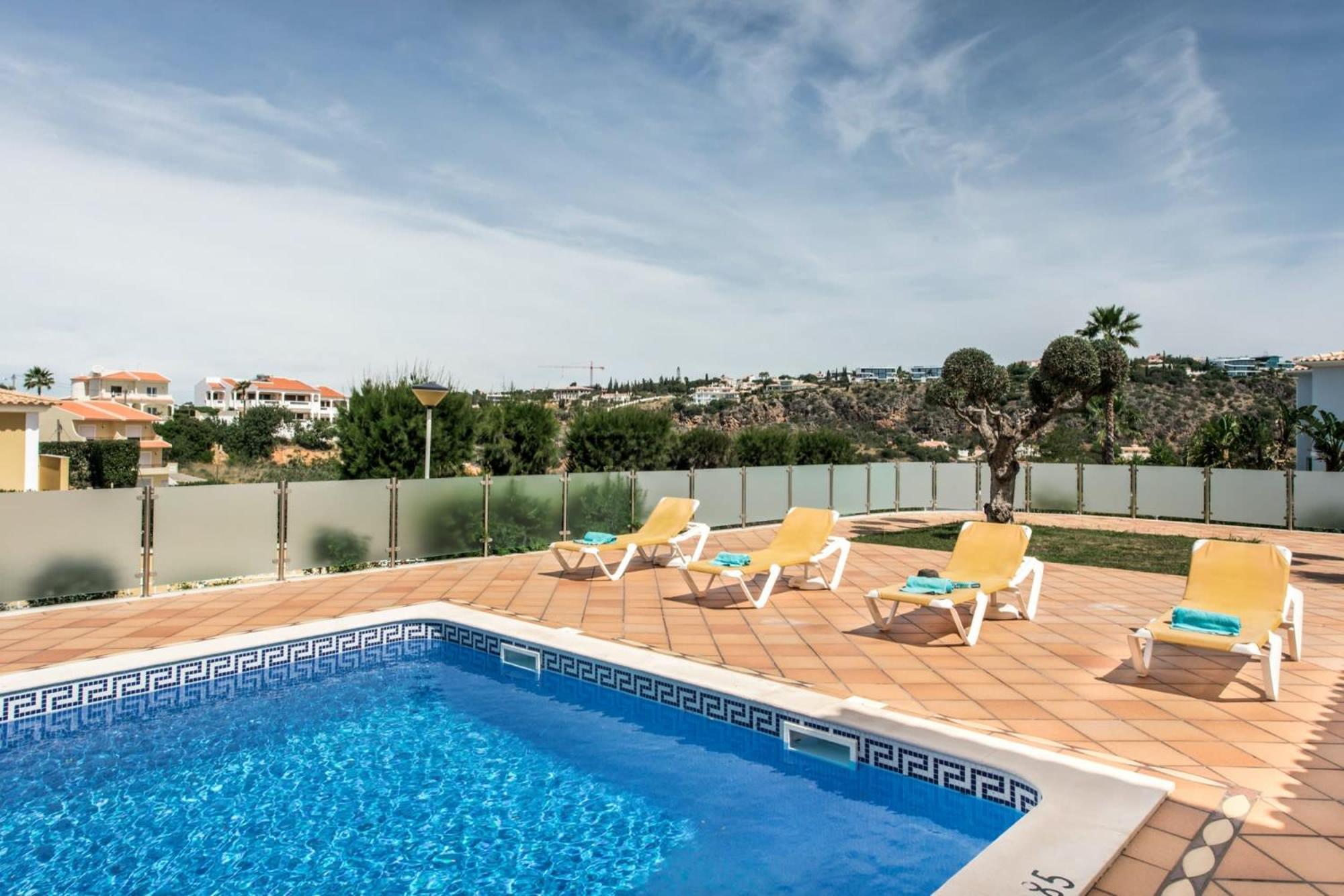 Villa Das Oliveiras Amazing Location Walk To Marina Restaurants Beach Albufeira Exterior photo