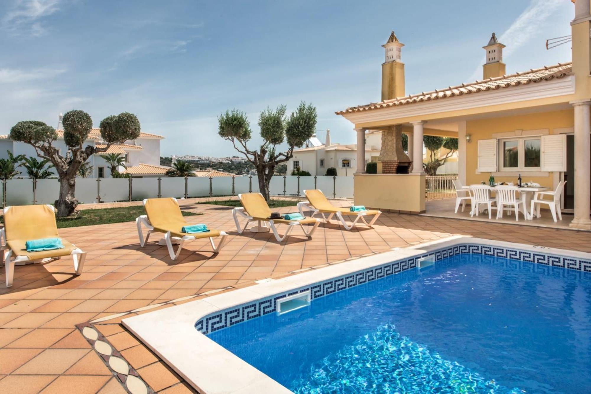 Villa Das Oliveiras Amazing Location Walk To Marina Restaurants Beach Albufeira Exterior photo