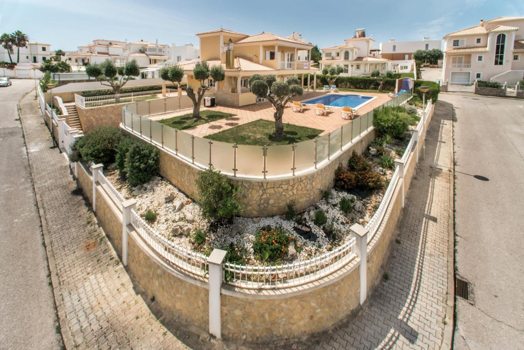 Villa Das Oliveiras Amazing Location Walk To Marina Restaurants Beach Albufeira Exterior photo