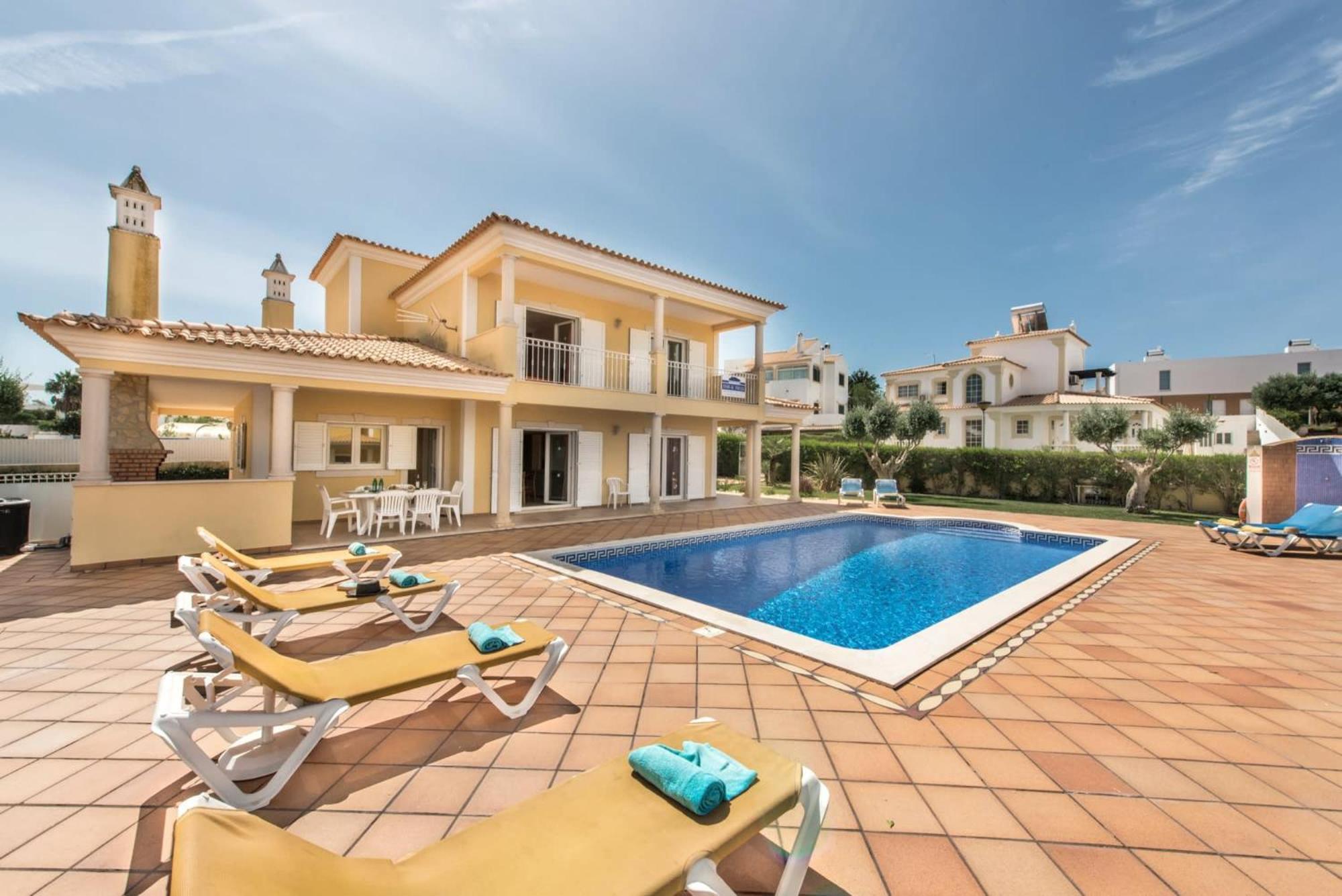 Villa Das Oliveiras Amazing Location Walk To Marina Restaurants Beach Albufeira Exterior photo