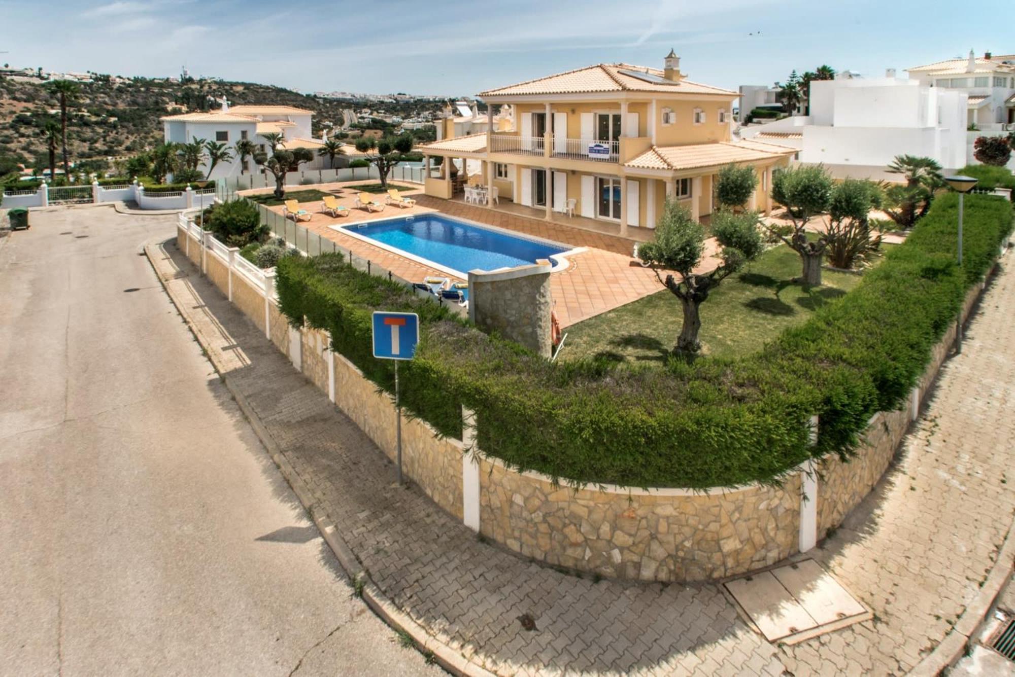Villa Das Oliveiras Amazing Location Walk To Marina Restaurants Beach Albufeira Exterior photo