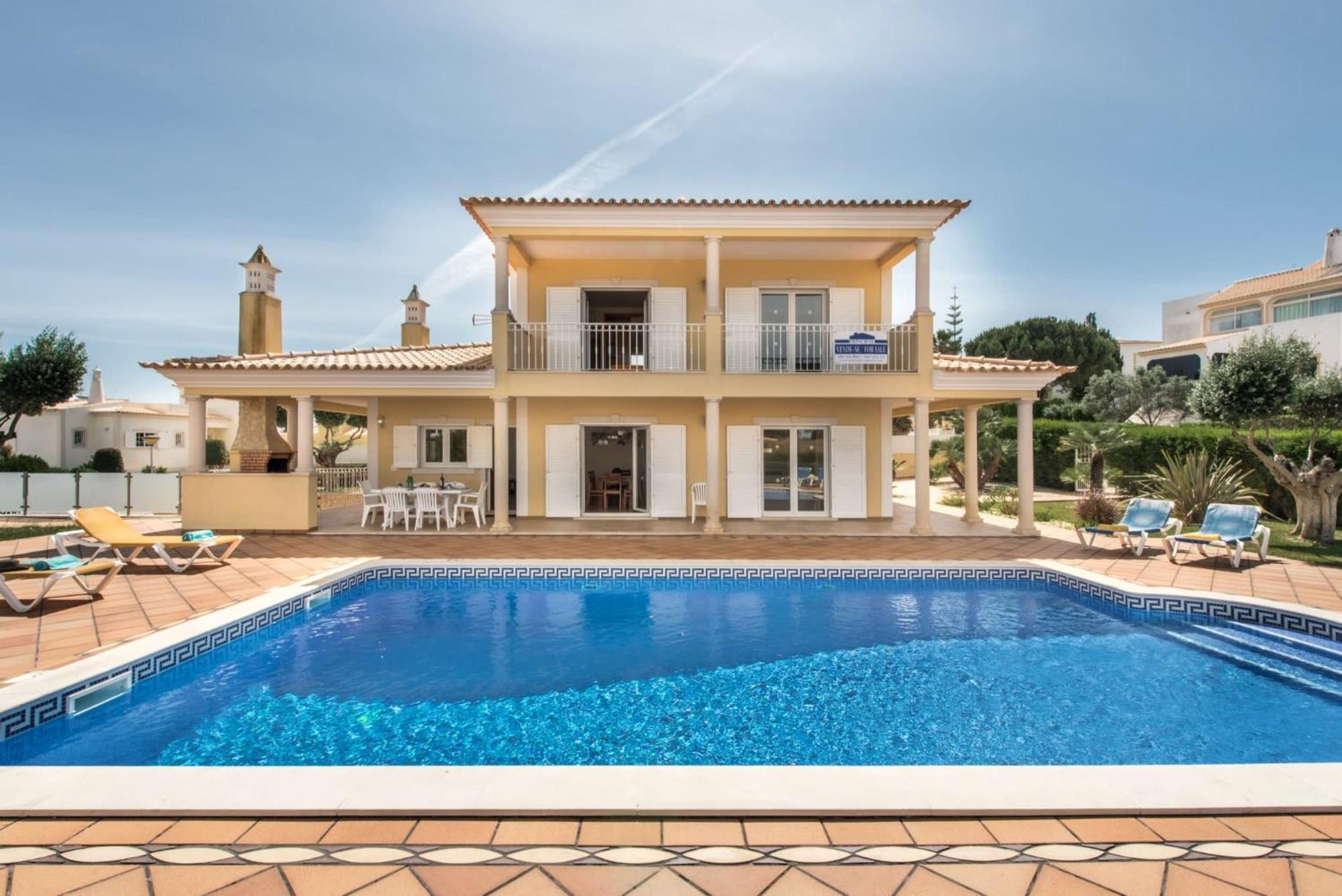Villa Das Oliveiras Amazing Location Walk To Marina Restaurants Beach Albufeira Exterior photo